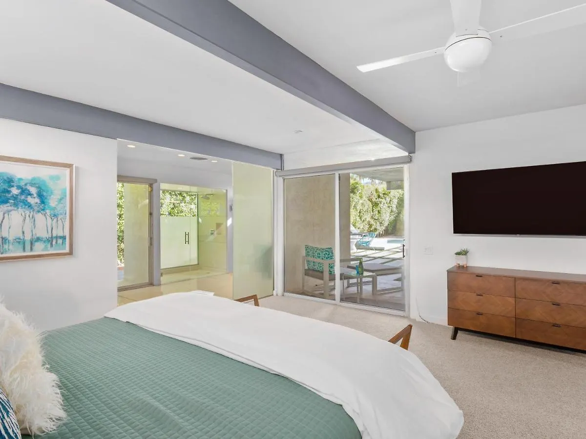 Marcia! Marcia! Marcia! By Acme House Company Villa Palm Springs